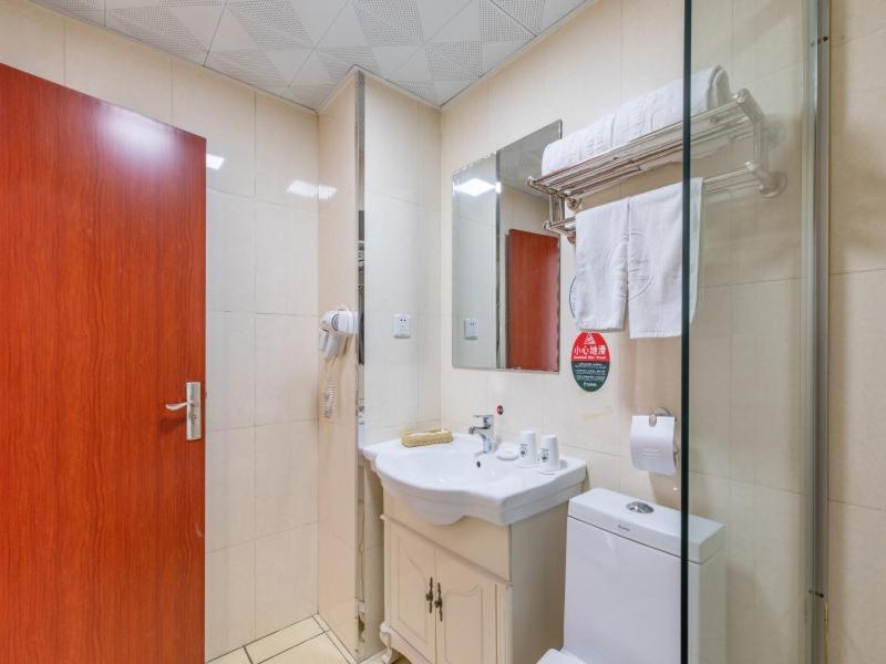 Greentree Inn Liaoning Dalian Development Zone Jinma Road Pedestrian Street Express Hotel Екстер'єр фото