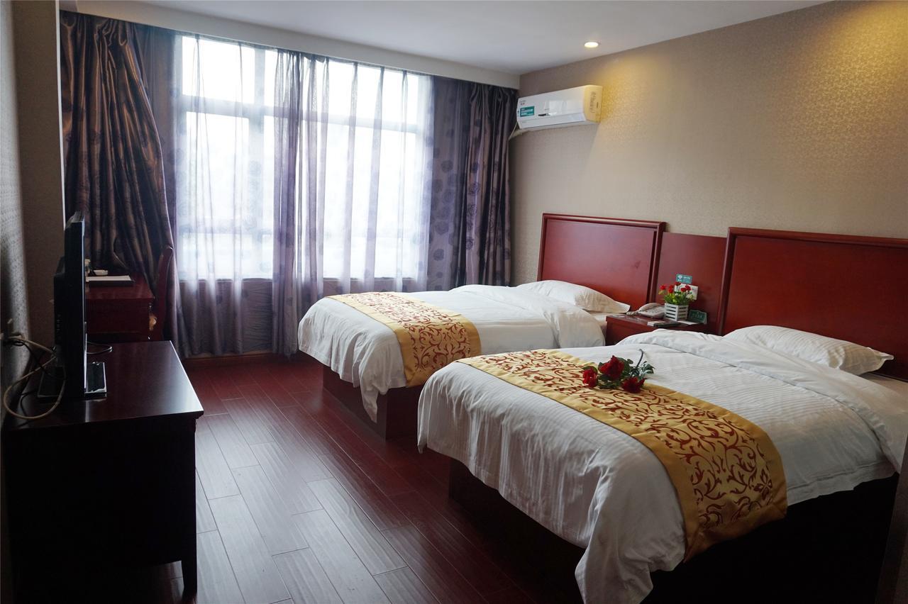 Greentree Inn Liaoning Dalian Development Zone Jinma Road Pedestrian Street Express Hotel Екстер'єр фото
