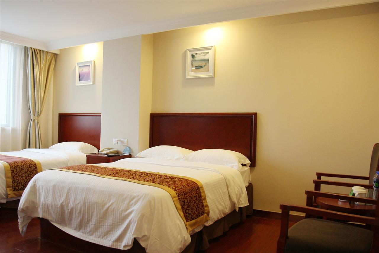 Greentree Inn Liaoning Dalian Development Zone Jinma Road Pedestrian Street Express Hotel Екстер'єр фото